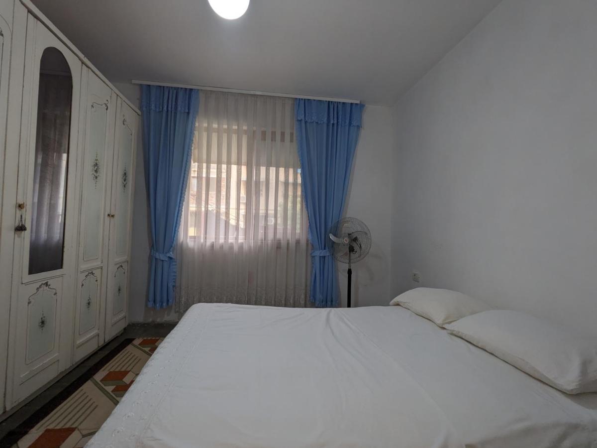 Communist Style Room Шкодер Екстер'єр фото