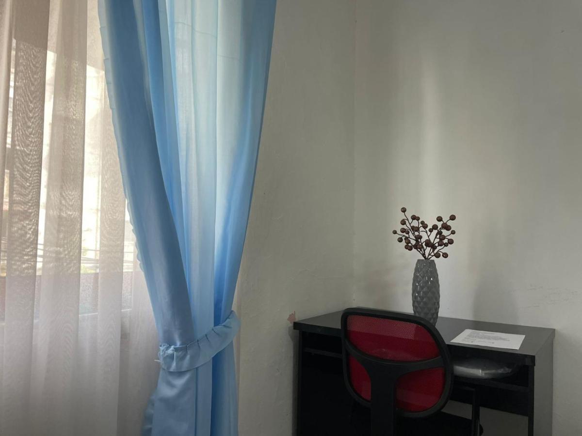 Communist Style Room Шкодер Екстер'єр фото